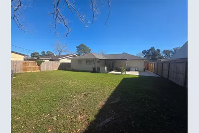 10315 Carthage Drive, Houston, TX 77089 - Photo 18