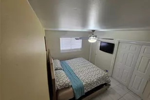 10315 Carthage Dr, Houston, TX 77089 - Photo 10