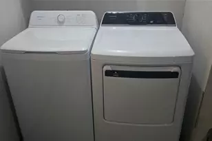 17471 Red Oak Dr, Houston, TX 77090 - Photo 16