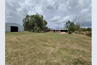 613 County Road 706, Angleton, TX 77515 - Photo 10