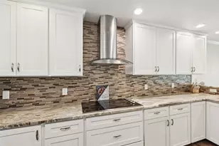 2 Mariner Village Dr, Seabrook, TX 77586 - Photo 14