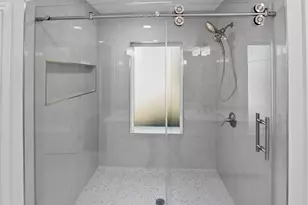 406 Hohldale St, Houston, TX 77091 - Photo 22