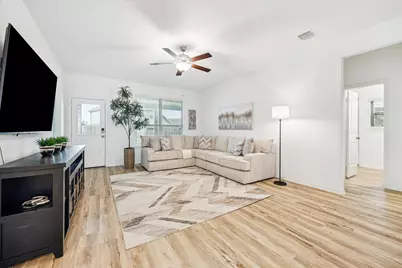 4323 Oakdale Mist Drive, Dickinson, TX 77539 - Photo 10