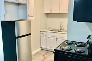 6702 Fulton St, Houston, TX 77022 - Photo 4