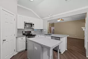11819 Santa Fe Tr, Santa Fe, TX 77510 - Photo 14