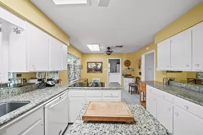 2403 Elmgate Drive, Houston, TX 77080 - Photo 8