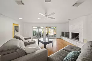 2403 Elmgate Dr, Houston, TX 77080 - Photo 2