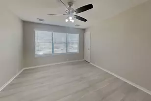 13510 Naples Bridge Rd, Sugar Land, TX 77498 - Photo 18