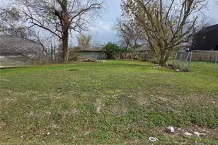 4204 Cortlandt St, Houston, TX 77018 - Photo 2