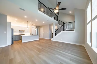 10916 Brambling Wood Drive, Houston, TX 77043 - Photo 14