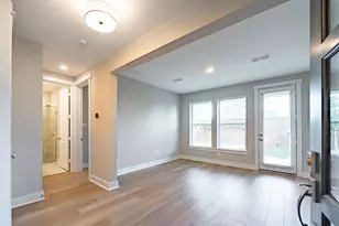 10916 Brambling Wood Dr, Houston, TX 77043 - Photo 6