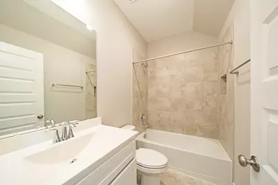 10916 Brambling Wood Drive, Houston, TX 77043 - Photo 28