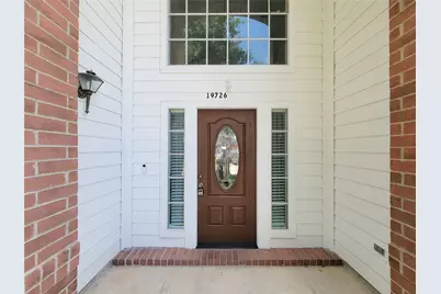 19726 Lindenfield Court, Katy, TX 77449 - Photo 4