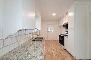 2816 Elser, Houston, TX 77009 - Photo 10