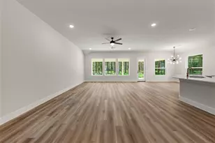 13656 Armstrong St, Conroe, TX 77303 - Photo 10