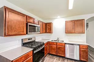 19419 Plantation Maple Dr, Katy, TX 77449 - Photo 2