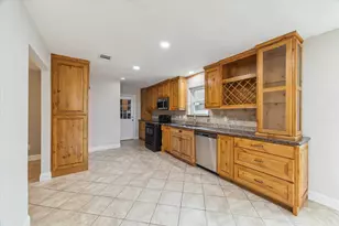 4010 Bluebonnet Trail, Deer Park, TX 77536 - Photo 8