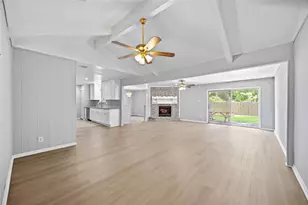 11006 Thackery Ln, Houston, TX 77016 - Photo 8
