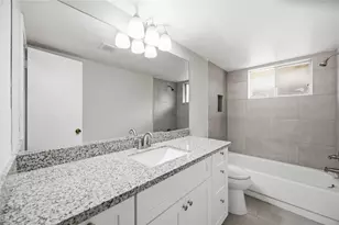 11006 Thackery Ln, Houston, TX 77016 - Photo 20