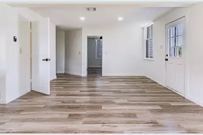 3913 Ball, Galveston, TX 77550 - Photo 6