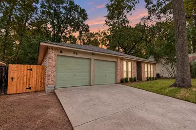 34 Green Bough Court, The Woodlands, TX 77380 - Photo 2