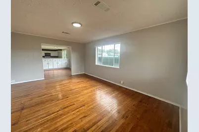 918 W 5th Street #1, Freeport, TX 77541 - Photo 4