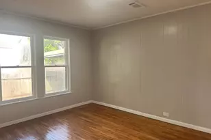 918 W 5th St, Freeport, TX 77541 - Photo 14