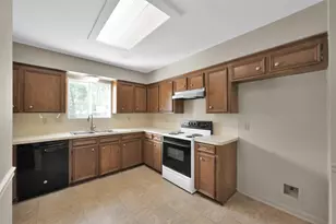 1603 Hazelwood Street St, Conroe, TX 77301 - Photo 4