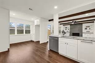 435 Bayou View Dr, Seabrook, TX 77586 - Photo 14