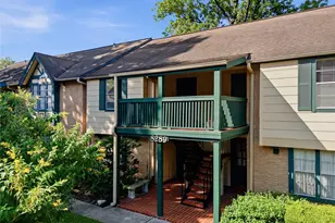 8289 Kingsbrook Rd, Houston, TX 77024 - Photo 2
