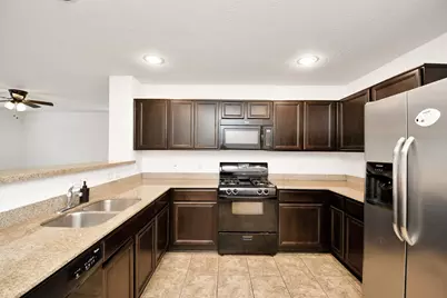 16020 Sweetwater Fields Lane, Tomball, TX 77377 - Photo 8