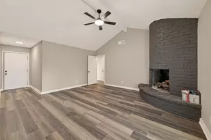 3703 Tiffany Dr, Houston, TX 77045 - Photo 14
