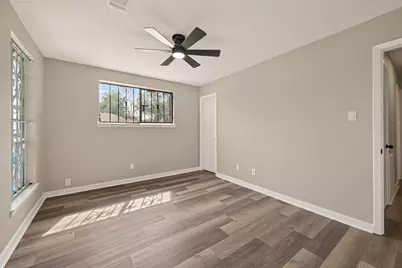 3703 Tiffany Drive, Houston, TX 77045 - Photo 30