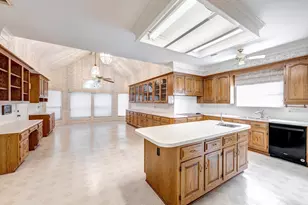 13714 Cottrell Ct, Houston, TX 77077 - Photo 10