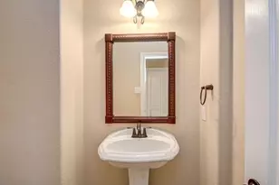 199 Pinto Point Dr, The Woodlands, TX 77389 - Photo 10