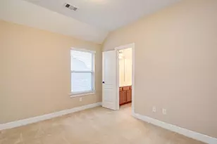 199 Pinto Point Dr, The Woodlands, TX 77389 - Photo 34