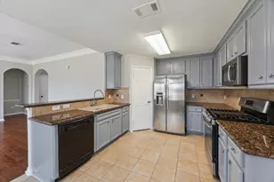 617 Mockingbird St, Navasota, TX 77868 - Photo 12