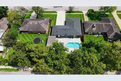 8910 Marinette Drive, Houston, TX 77074 - Photo 46