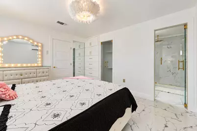 8910 Marinette Drive, Houston, TX 77074 - Photo 28