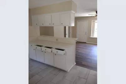 102 Libby Circle, Willis, TX 77378 - Photo 8