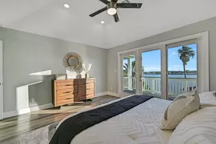 1519 Bayou Shore Dr, Galveston, TX 77551 - Photo 40