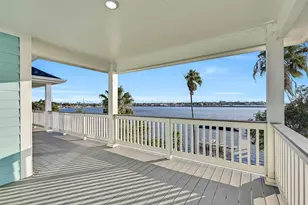 1519 Bayou Shore Dr, Galveston, TX 77551 - Photo 40