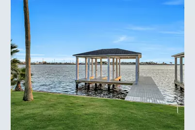 1519 Bayou Shore Drive, Galveston, TX 77551 - Photo 46