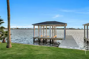 1519 Bayou Shore Dr, Galveston, TX 77551 - Photo 46