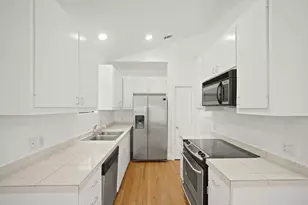 8690 Meadowcroft Dr, Houston, TX 77063 - Photo 16