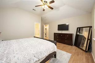 2423 Prides Crossing Rd, Houston, TX 77067 - Photo 16