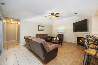 2423 Prides Crossing Road, Houston, TX 77067 - Photo 8