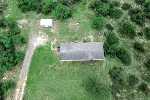 1005 County Rd 643, Damon, TX 77430 - Photo 30