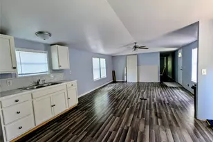 205 Curry St, Livingston, TX 77351 - Photo 1