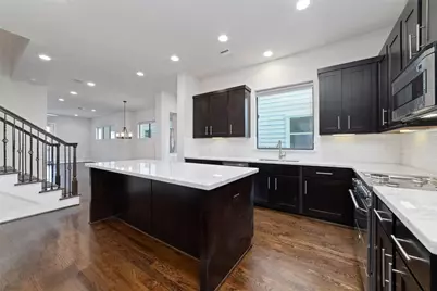 1917 W 15th Street #A, Houston, TX 77008 - Photo 8